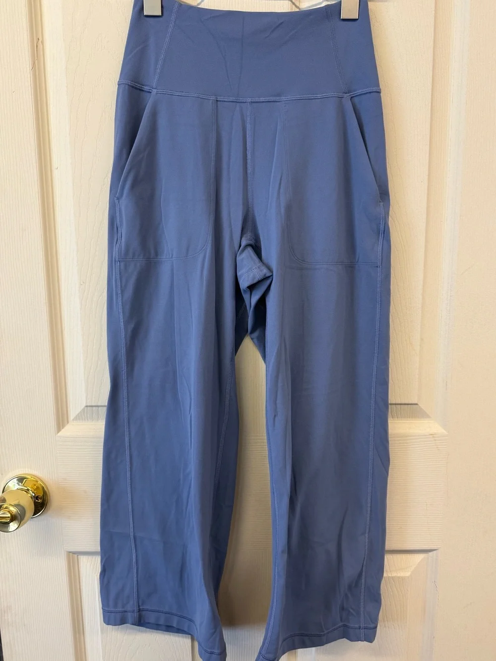 Lululemon cropped flare